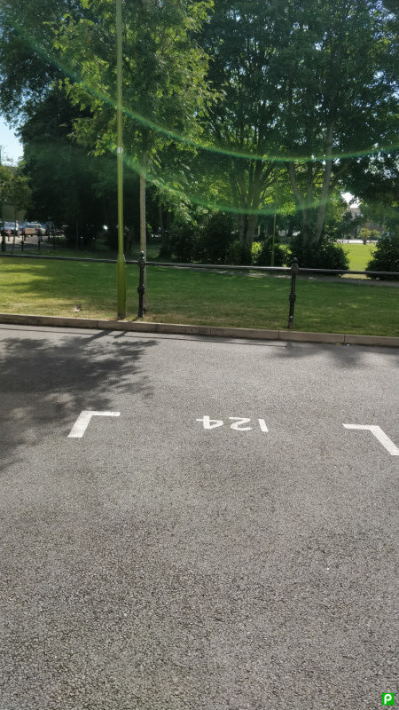 Parking on Pumphouse Crescent, WD17