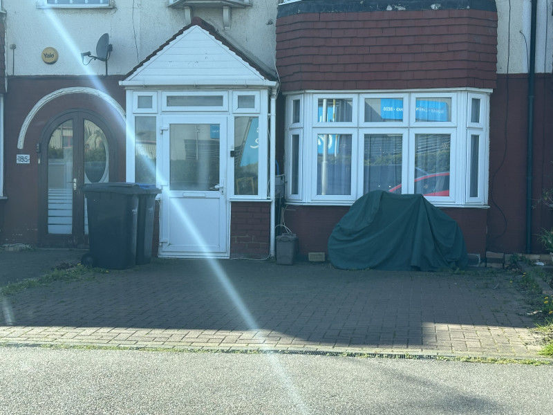 Parking on Great Cambridge Road, EN1