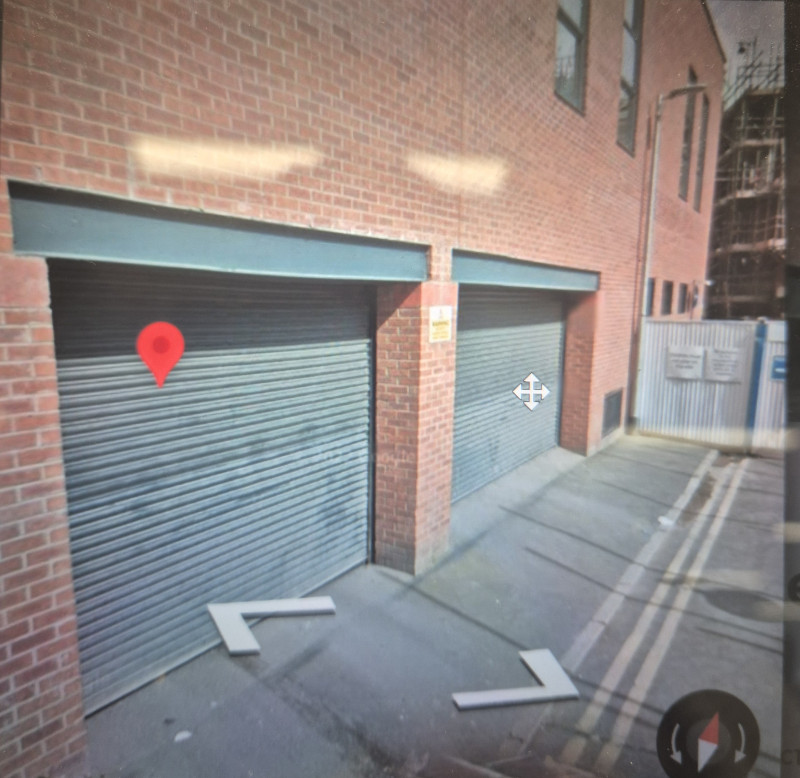 Parking on Chapel Street, M3