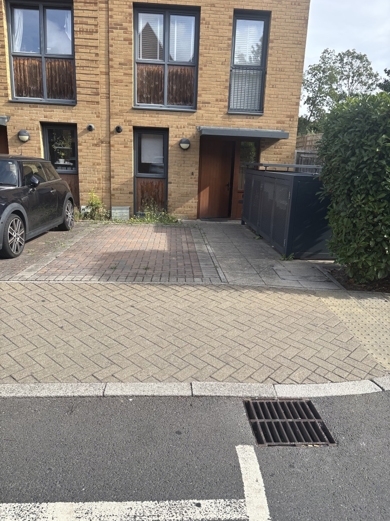 Parking on Boyd Way, SE3