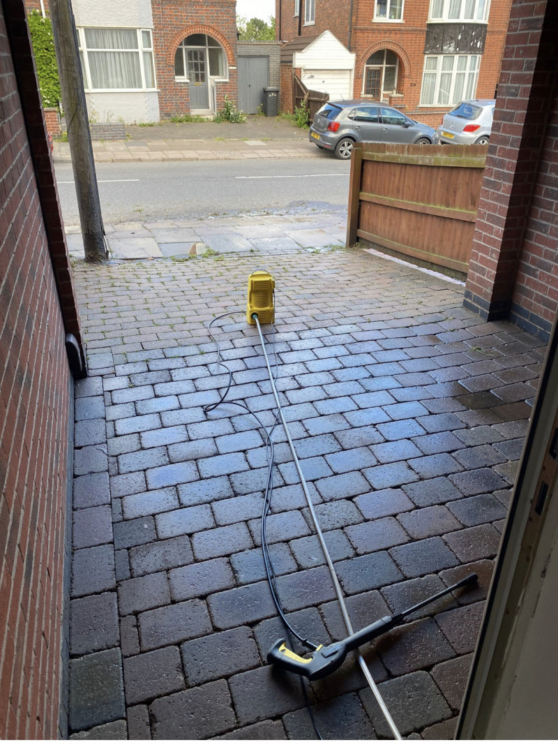 Parking on Queens Road, Clarendon Park, LE2 from £1.60 per hour