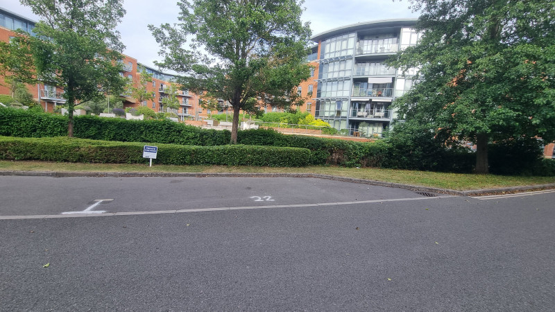 Parking on William Lucy Way, OX2