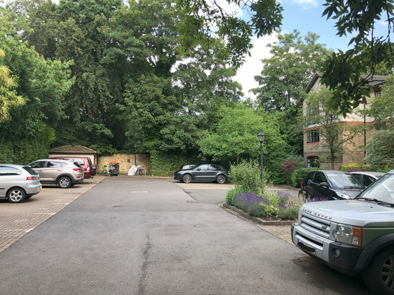 Parking on Parkside, SW19
