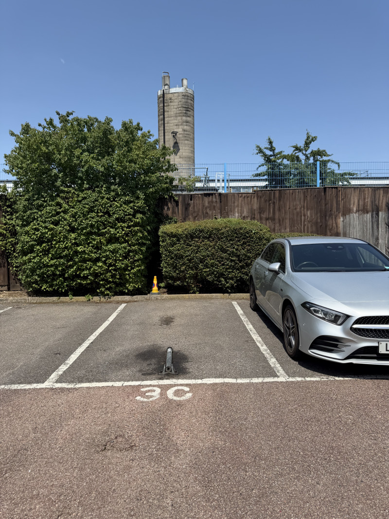 Parking on Billet Road, E17