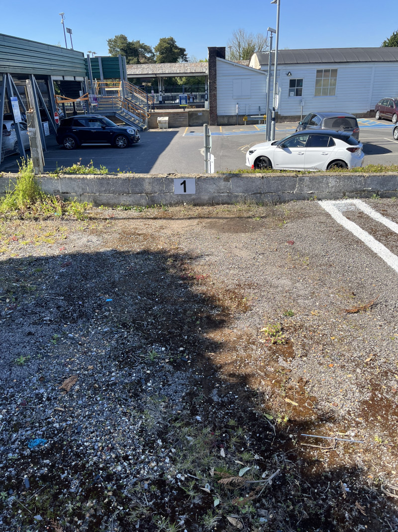 Parking on The Avenue, SP10