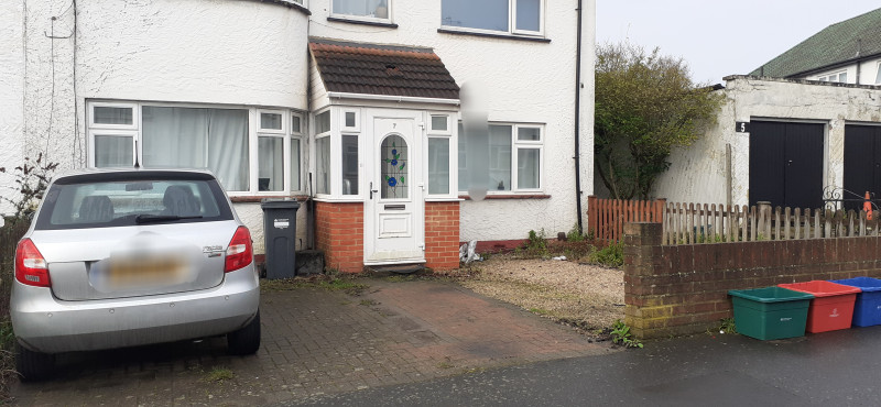 Parking on Warkworth Gardens, TW7