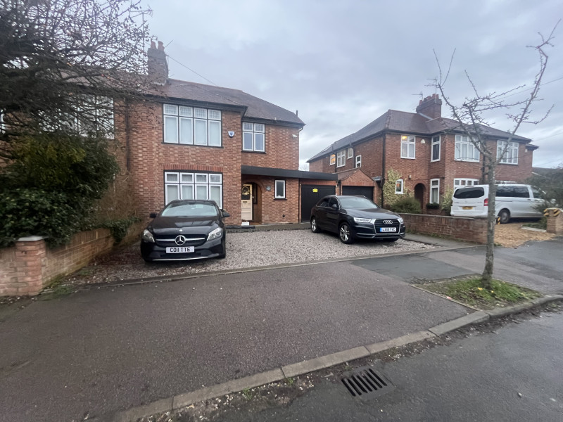 Parking on Gurney Way, CB4