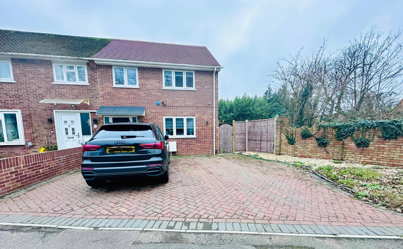 Parking on Reddington Drive, SL3