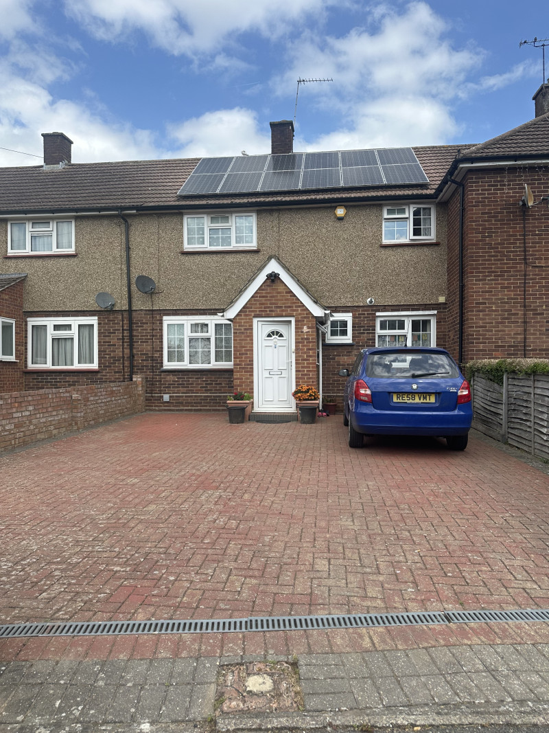 Parking on Cress Road, SL1