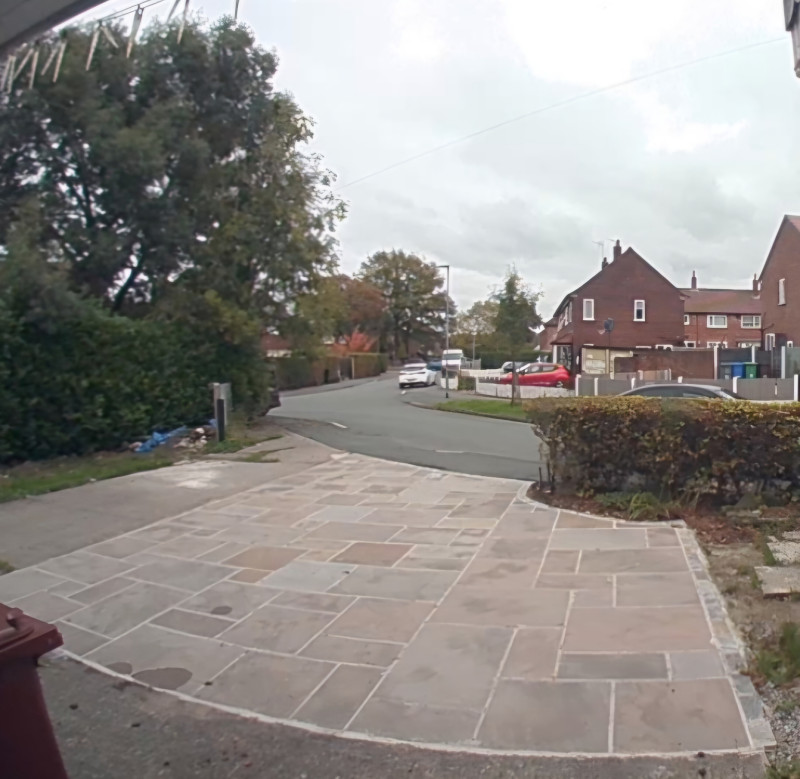Parking on Robinsbay Road, M22