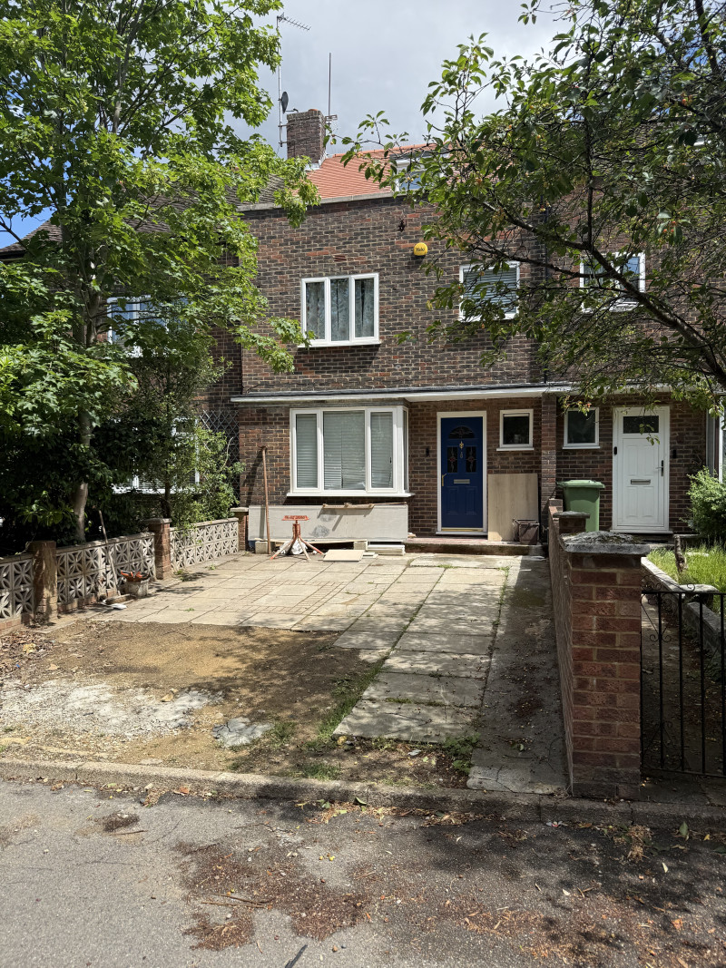 Parking on Toland Square, SW15