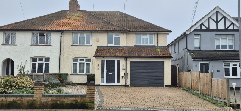 Parking on Stotfold Road, SG15