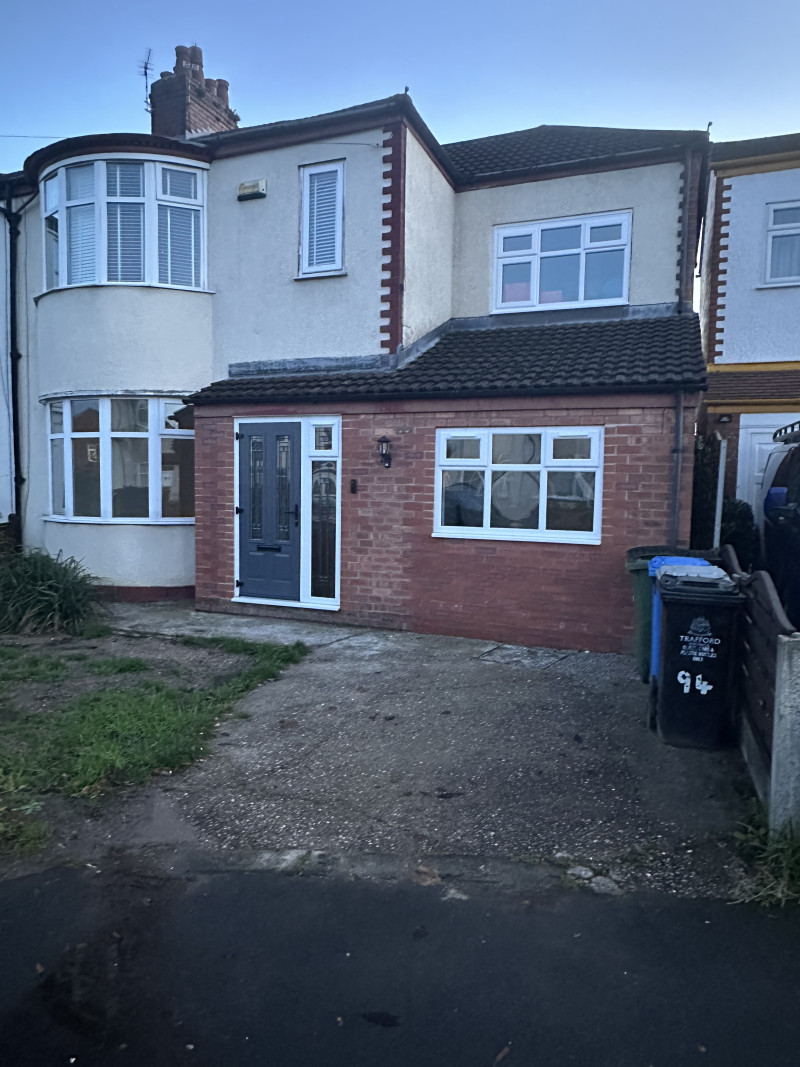 Parking on Gladstone Road, WA14