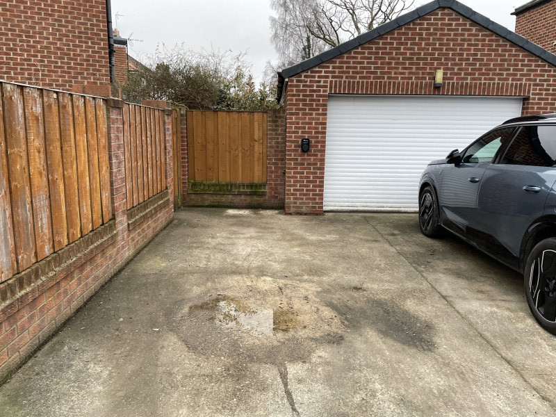 Parking on Main Avenue, YO31