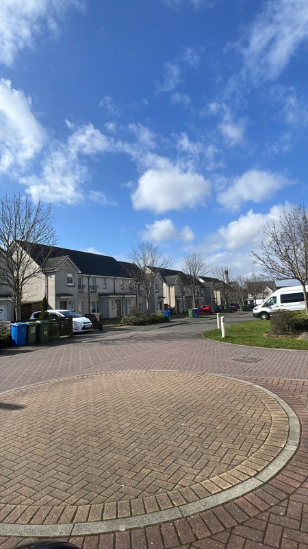 Parking on Springbank Court, G31