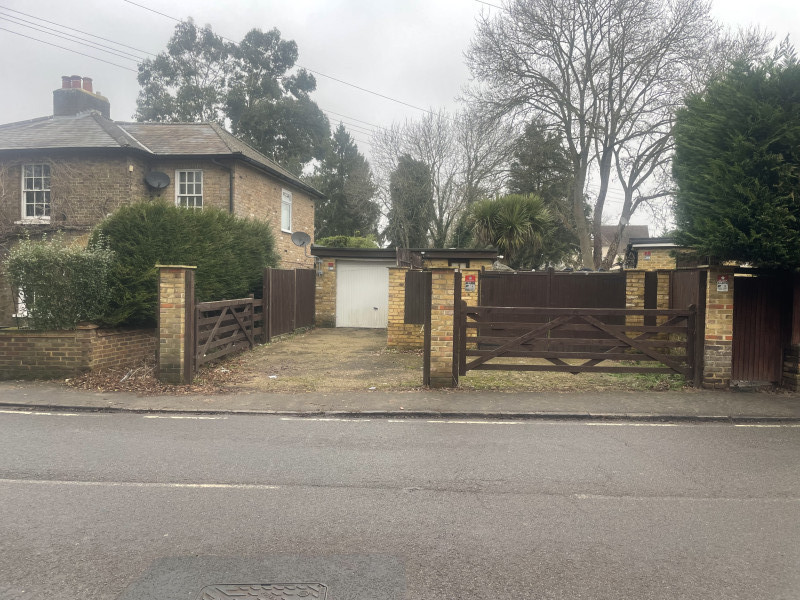 Parking on Horton Road, SL3