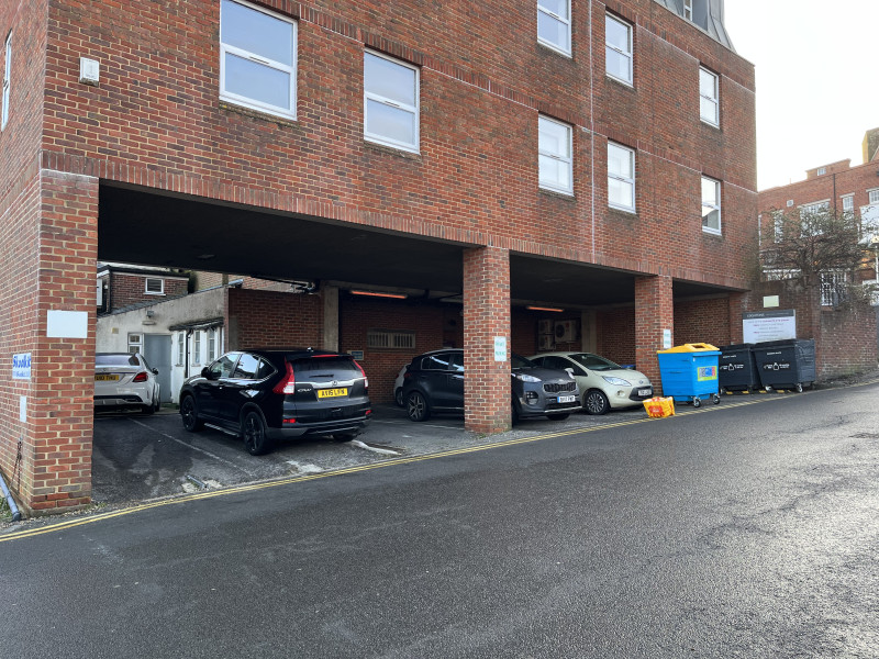 Parking on Joices Yard, RG21