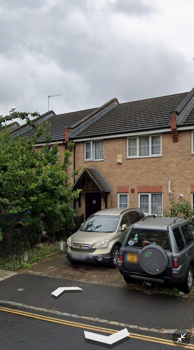 Parking on Whites Grounds, SE1