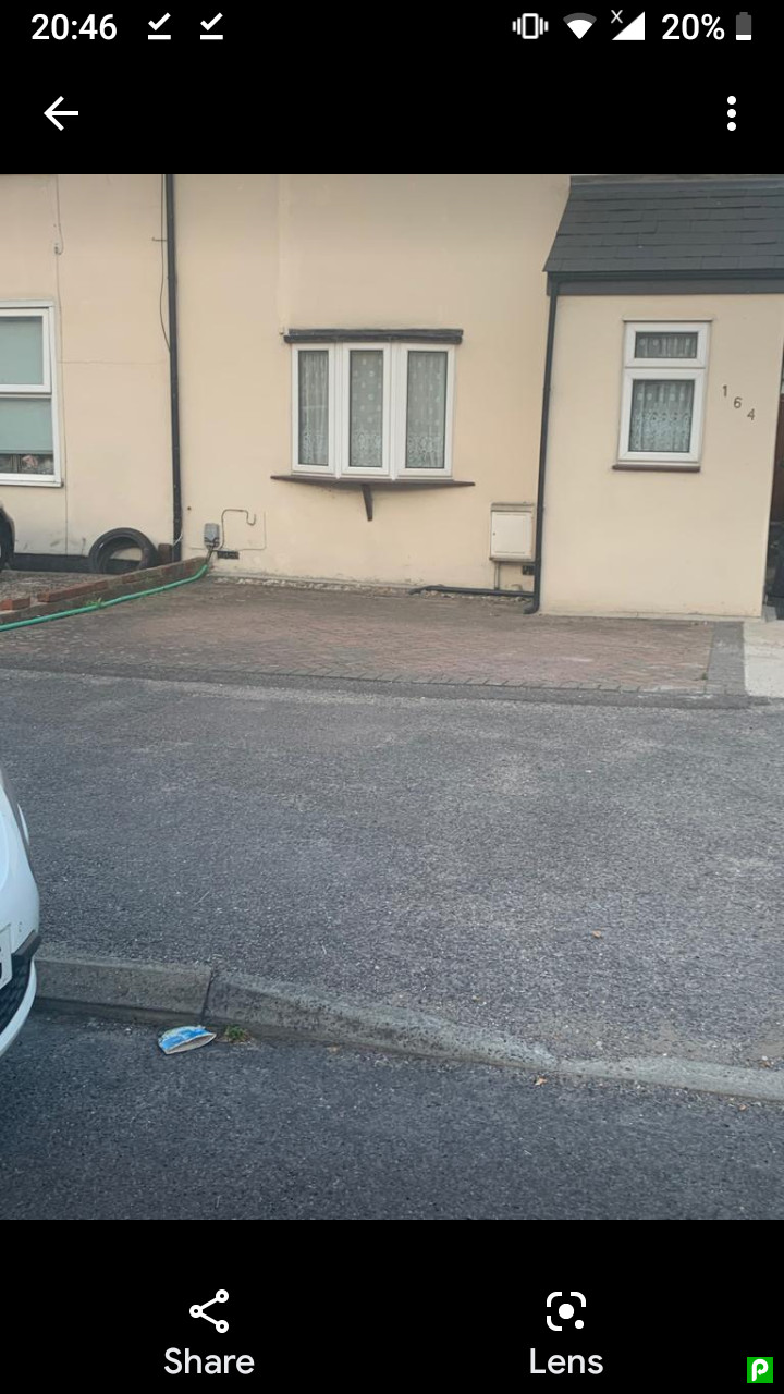 Driveway on Westminster Road, SM1