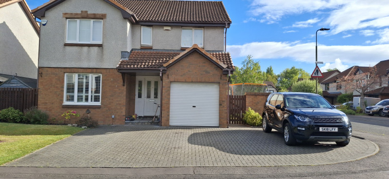Parking on Glendinning Road, EH29