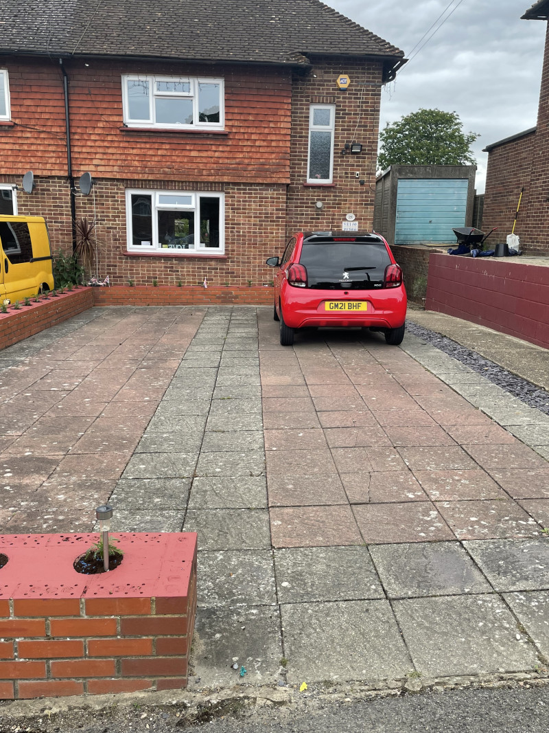 Parking on Tylers Close, RH9
