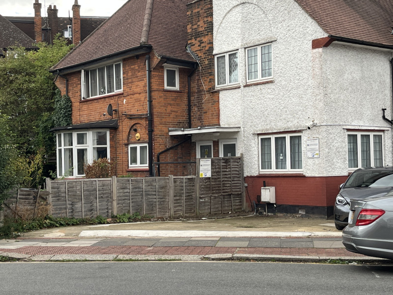 Parking on Golders Green Crescent, NW11