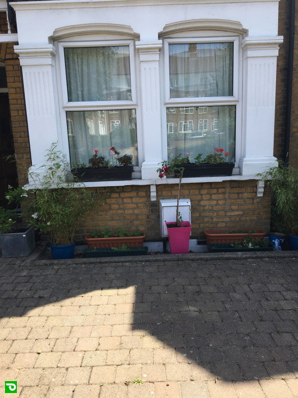 Parking on Palmers Road, N11