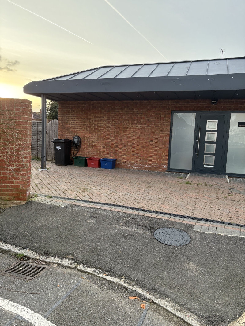 Parking on Beaufort Gardens, TW5