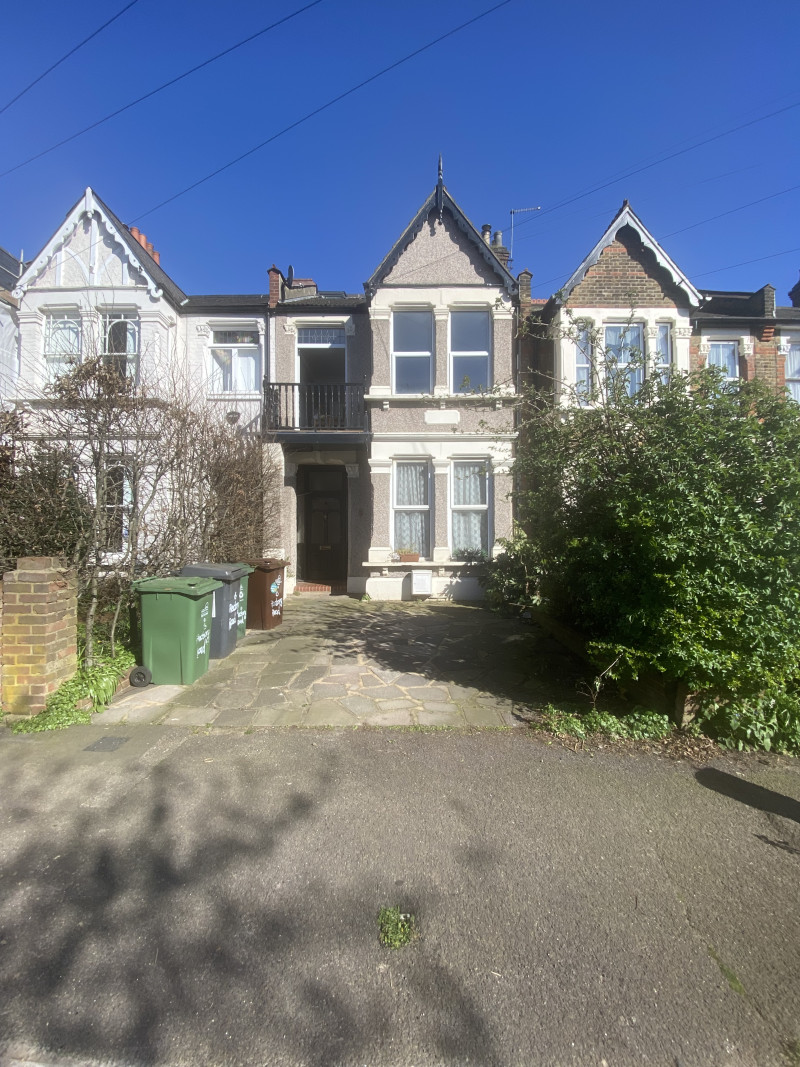 Parking on Rectory Road, E17