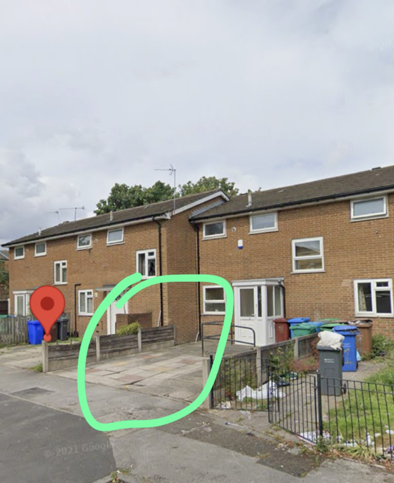 Parking on Frankland Close, M11