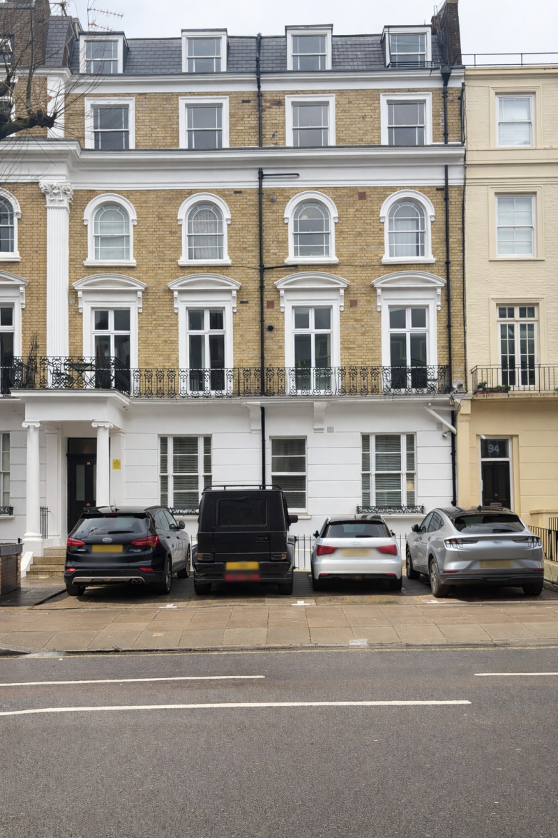 Parking on Inverness Terrace, W2