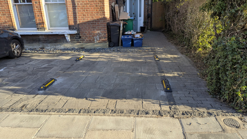 Parking on Sheen Park, TW9
