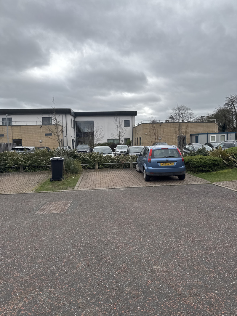Parking on Wellesley Avenue North, NR1