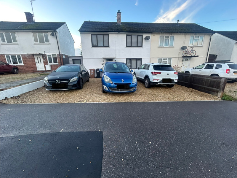 Parking on Edinburgh Drive, OX11