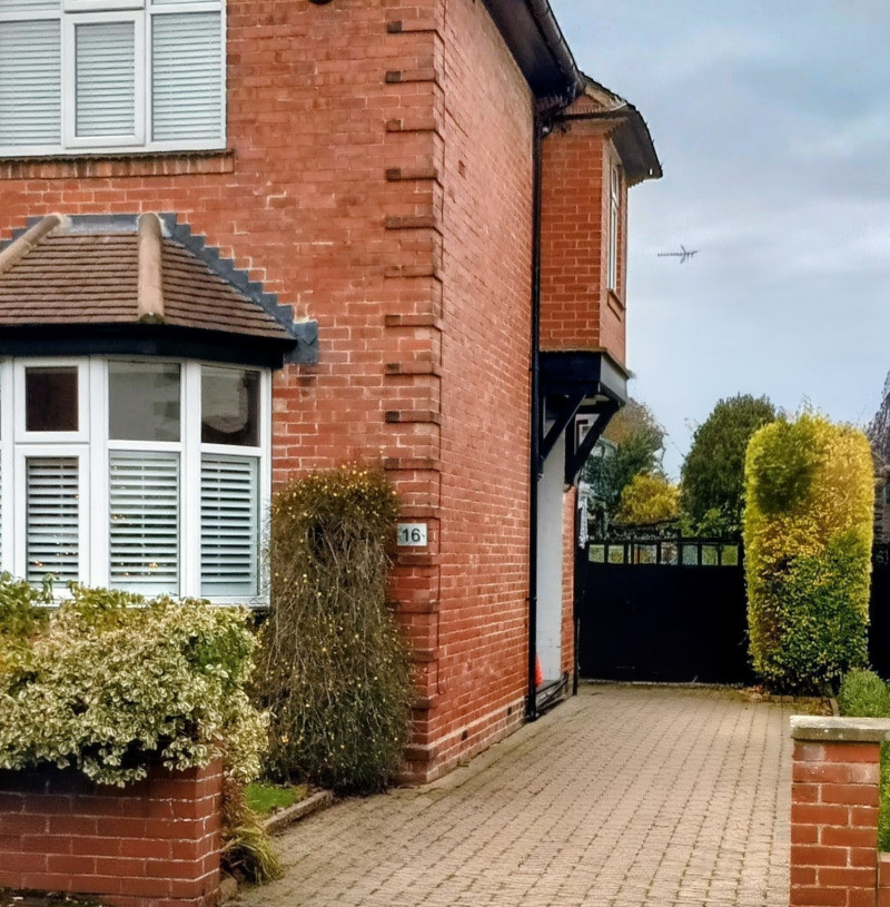 Parking on Chelmsford Road, HG1